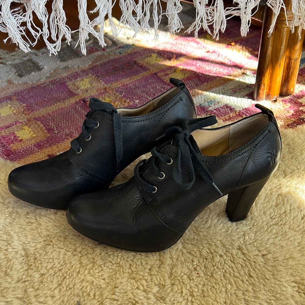 Black Frye lace up bootie heels size 6.5